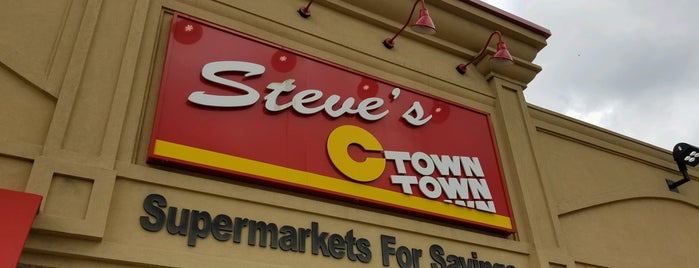 CTown Supermarkets is one of KristiaMarieさんのお気に入りスポット.