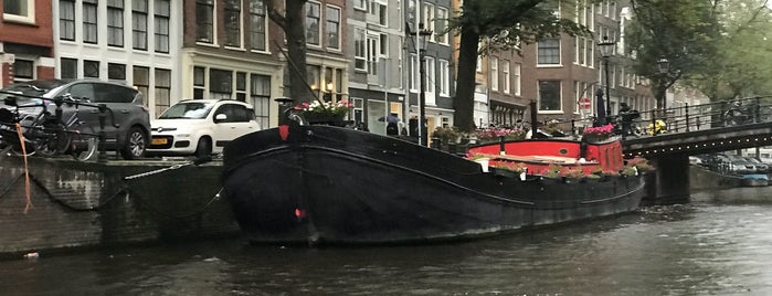 Amsterdam canal apartment A342 is one of Prinsengracht ❌❌❌.