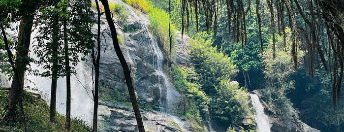 Wachirathan Waterfall is one of Thailandia.