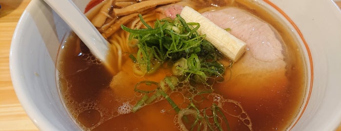 川の先の上 is one of Restaurant(Neighborhood Finds)/RAMEN Noodles.