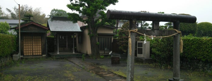 上之島神社 is one of Orte, die Sigeki gefallen.