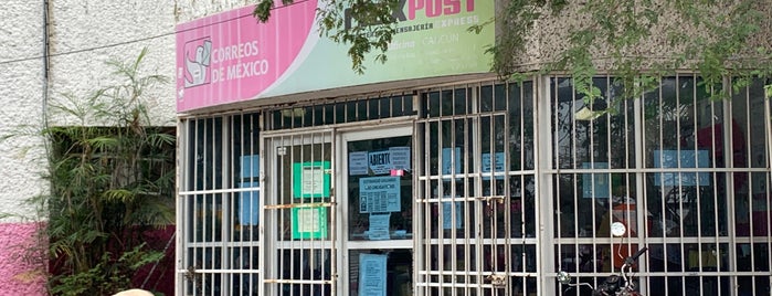 Correos de México is one of Полезное в Канкуне.