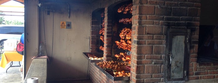El señor de los pollos is one of Lugares favoritos de Tania.