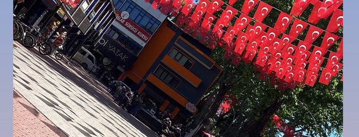 İznik Çarşı is one of İstanbul mekan.