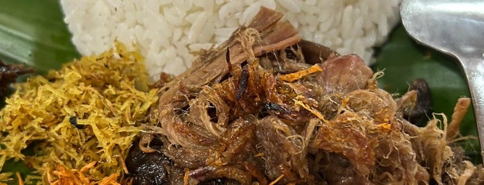 Nasi Krawu Bu Timan is one of Kuliner Gresik.