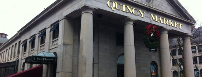 Quincy's Place is one of Locais curtidos por David.