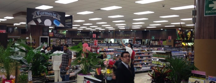 Walmart Express is one of Tempat yang Disukai Ernesto.