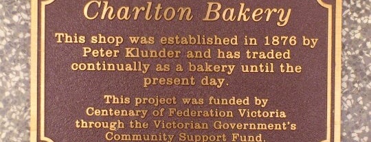 Charlton Bakery is one of Tempat yang Disukai Mike.