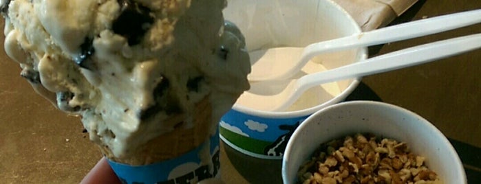 Ben & Jerry’s is one of The 15 Best Places for Lemonade in Myrtle Beach.