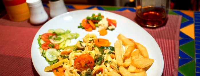 Hotel Venite Sao Tome Panaji is one of Go Goa Foodies !!.