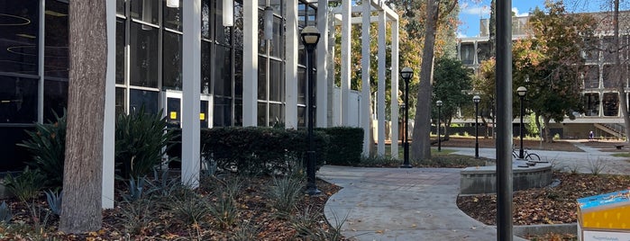 Los Angeles Public Library - Van Nuys is one of Public Libraries in Los Angeles County.