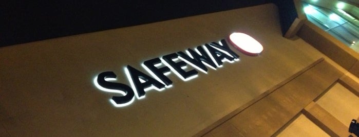 Safeway is one of Tempat yang Disukai Brooke.