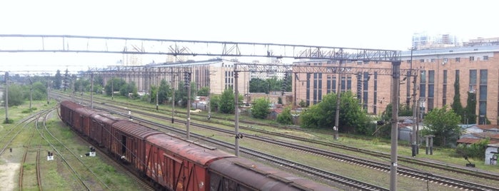Станція «Микільська Слобідка» is one of Залізничні вокзали України.