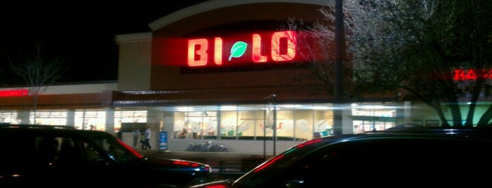 Bi-Lo is one of Tempat yang Disukai Melodie.