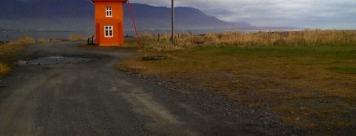 Svalbarðseyri is one of Orte, die Daníel Sigurður gefallen.