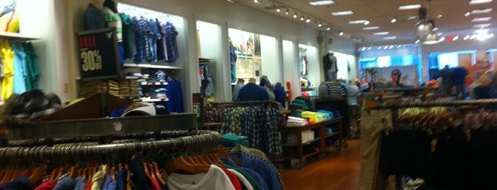 American Eagle Store is one of #4sqCHA specials.