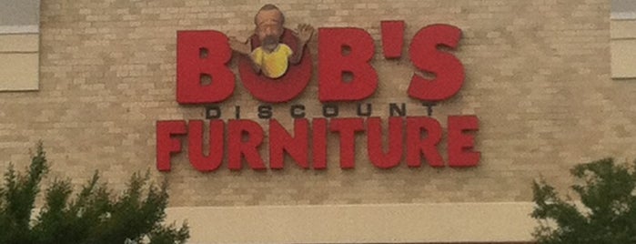 Bob's Discount Furniture is one of Lugares favoritos de Alicia.