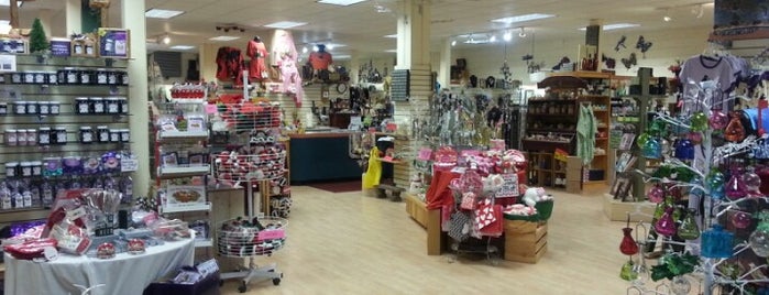 Whitefish Gifts and Gear is one of สถานที่ที่ Emily ถูกใจ.