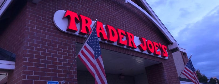 Trader Joe's is one of Marjorie : понравившиеся места.