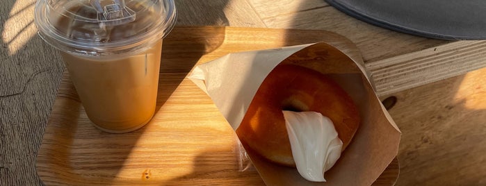 Higuma Doughnuts × Coffee Wrights is one of Juha's Top 200 Coffee Places.