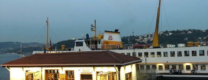 Taş Kahve Cafe & Restaurant is one of สถานที่ที่ Ferruh ถูกใจ.