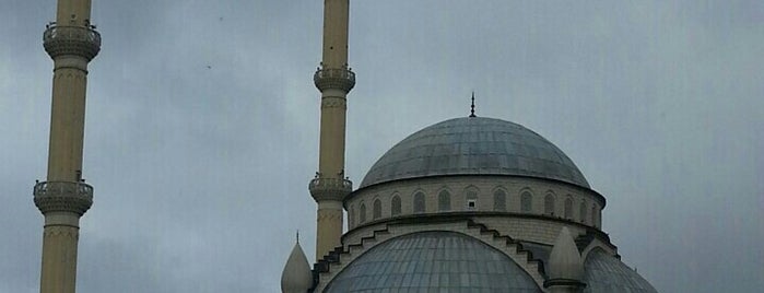 Sultançiftliği Merkez Camii is one of İstanbul.