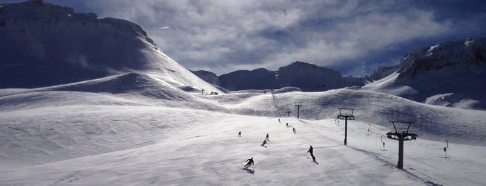 Davraz Kayak Merkezi is one of İl Ve İlçeler.