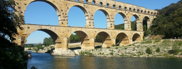 Pont du Gard is one of Patrimoine mondial de l'UNESCO en France.