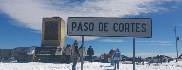 Paso de Cortés / Izta-Popo-Zoquiapan is one of สถานที่ที่ Angel ถูกใจ.