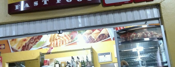 Quionda Fast Food is one of lugares maravilhosos.