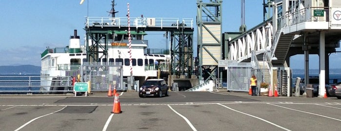Seattle Ferry Terminal is one of Tempat yang Disukai Kristy.