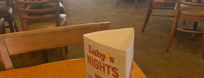 Luby's is one of Locais curtidos por Dianey.