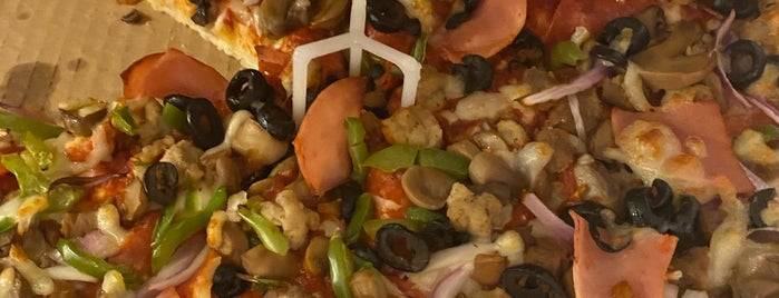 Pizza Termini is one of Fer'in Beğendiği Mekanlar.