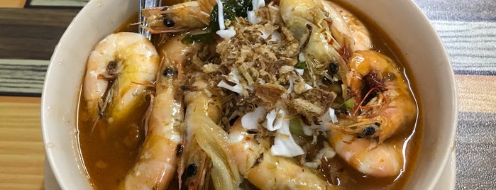 Warong Mak Teh (Mee Udang Banjir) is one of Favorite Food.