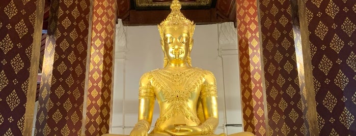 Wat Nah Phramen is one of Ayutthaya.