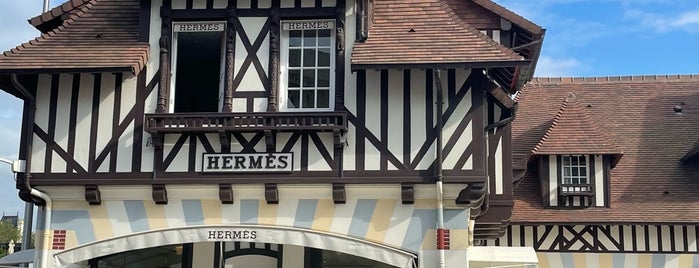 Centre International de Deauville is one of Deauville-Trouville.