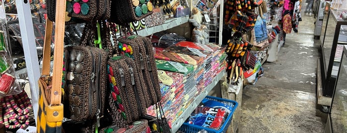 Pasar Kraftangan (Handicraft Market) is one of KK.