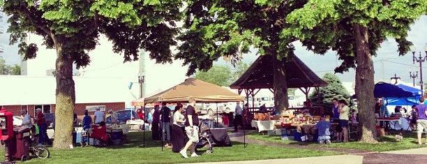 Waukee Farmers Market is one of Locais curtidos por Jeff.