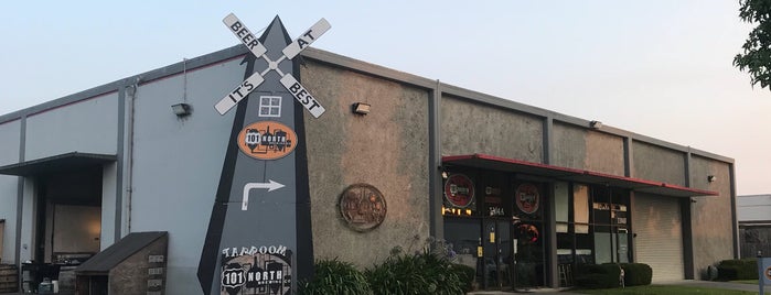 Beyond The Glory Sports Bar & Grill is one of Petaluma Good Eats.