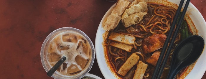 Jalan Kuchai Lama is one of Favorites.