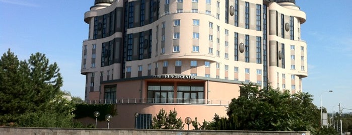 Hotel Don Giovanni Prague is one of สถานที่ที่ Agneishca ถูกใจ.