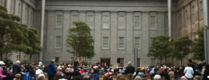 National Portrait Gallery is one of District of Art.