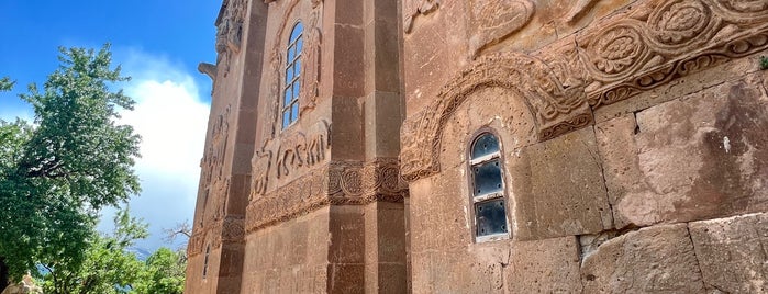 Akdamar Kilisesi is one of Hele vandır.