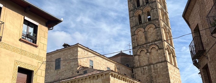 San Esteban is one of Segovia.