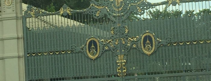 วังศุโขทัย is one of Palaces & Throne Halls in Bangkok.