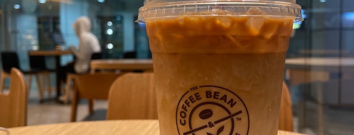 The Coffee Bean & Tea Leaf is one of Eating in NUS.