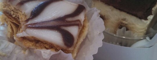 Torino bakery is one of Debra'nın Beğendiği Mekanlar.