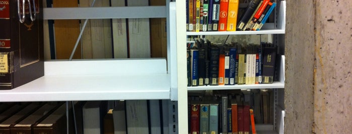 Latif Mutlu Kütüphanesi is one of Ders.
