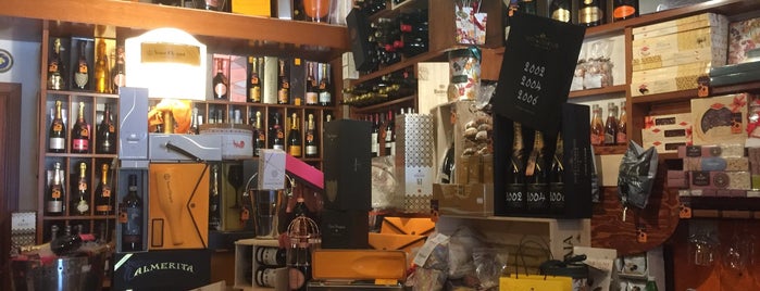 Enoteca Il Contalitro is one of My wine's spots in Palermo.