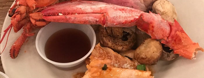 Boston Lobster Feast is one of Tempat yang Disukai Ansel.